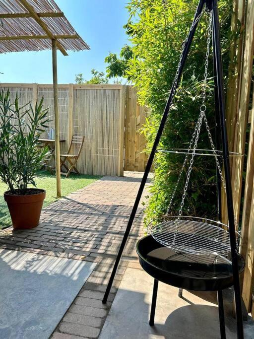 Jungle Style Lodge With Jacuzzi ,Sauna And Garden Near Amsterdam Vijfhuizen Экстерьер фото