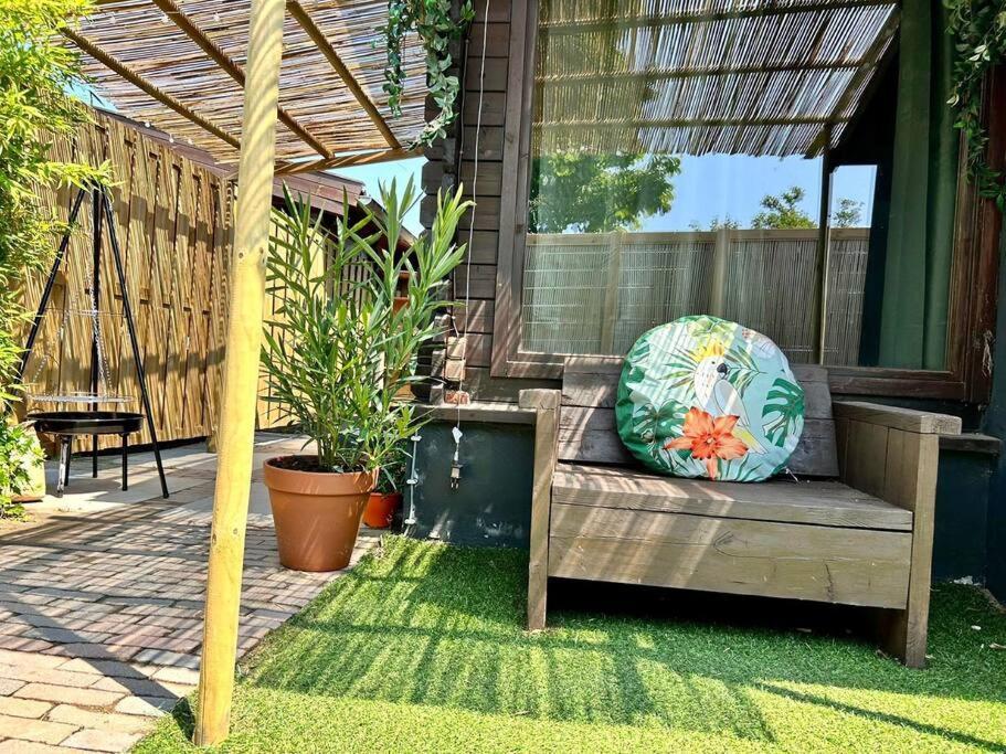 Jungle Style Lodge With Jacuzzi ,Sauna And Garden Near Amsterdam Vijfhuizen Экстерьер фото