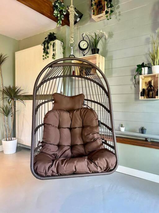 Jungle Style Lodge With Jacuzzi ,Sauna And Garden Near Amsterdam Vijfhuizen Экстерьер фото