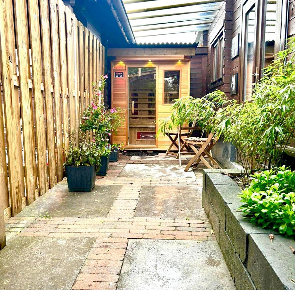 Jungle Style Lodge With Jacuzzi ,Sauna And Garden Near Amsterdam Vijfhuizen Экстерьер фото